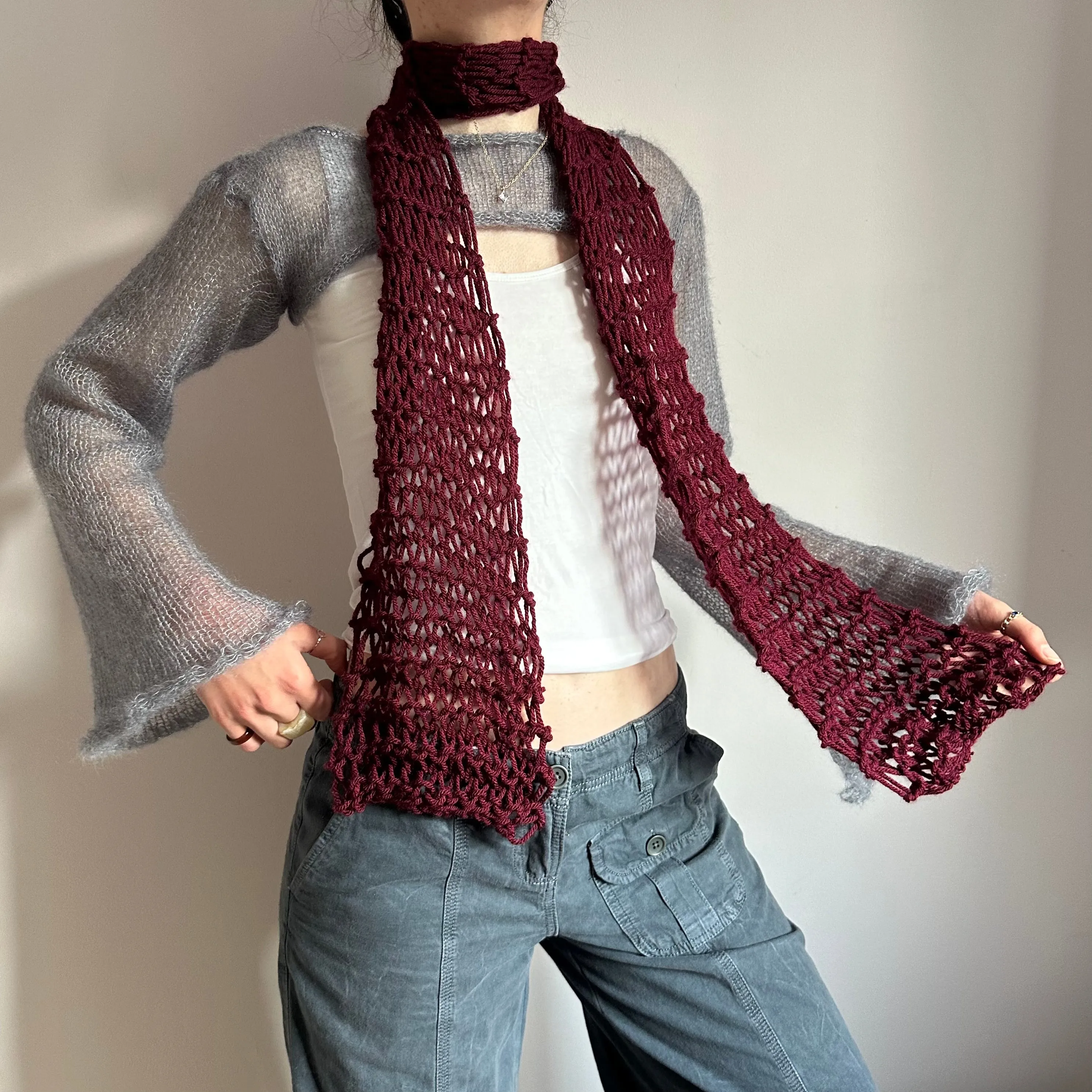 Handmade fishnet knitted scarf in burgundy