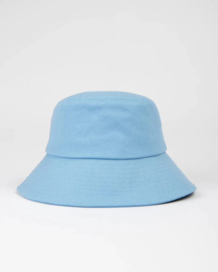 Rusty Essentials Bucket Hat